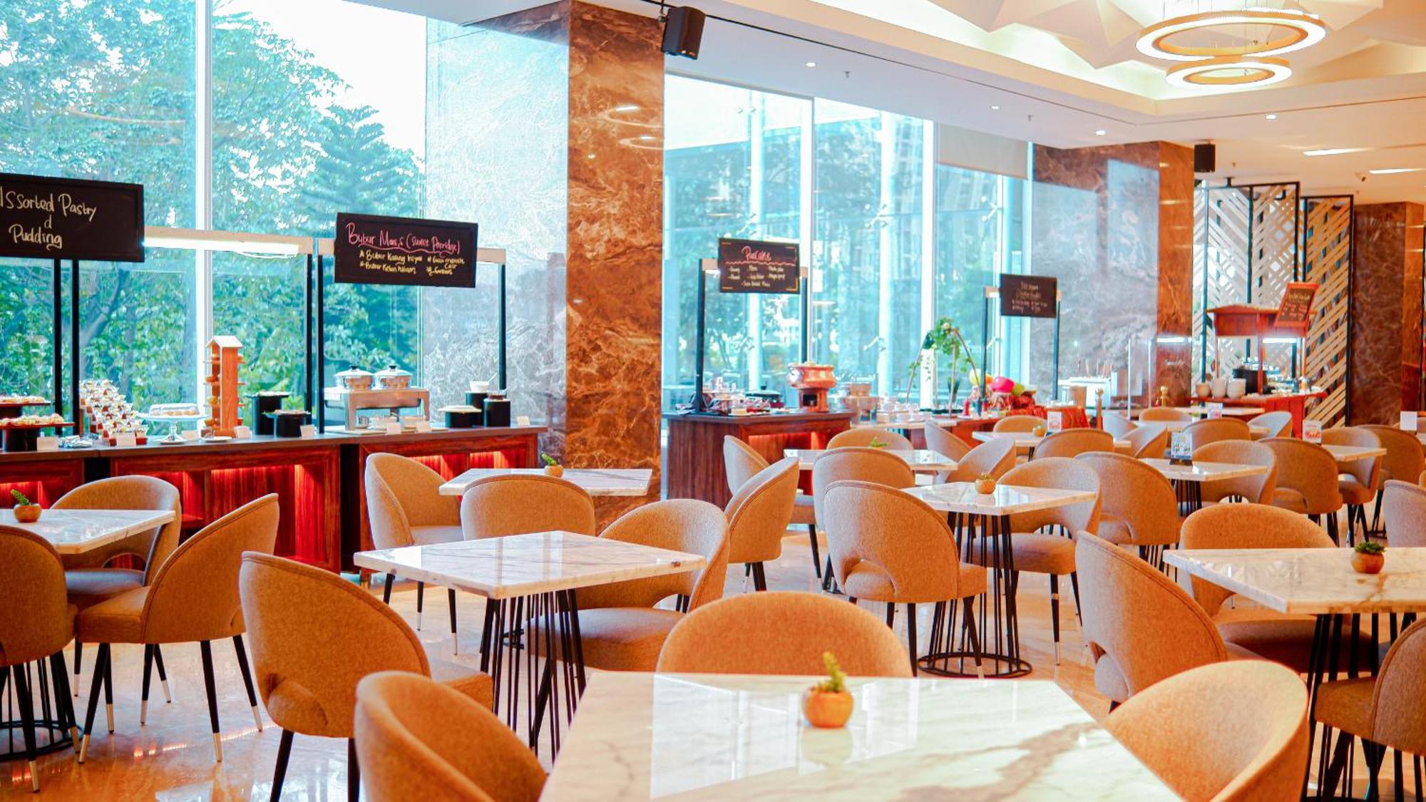 Grand Orchardz Hotel Kemayoran Giacarta Esterno foto
